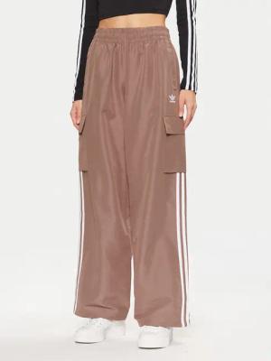 adidas Jogginghose adicolor 3-Stripes JC8138 Beige Loose Fit