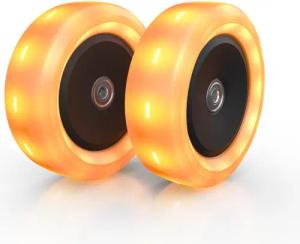BERG Nexo Step Räder mit orangefarbener LED-Beleuchtung