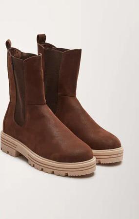 Boots mit Elastikeinsatz