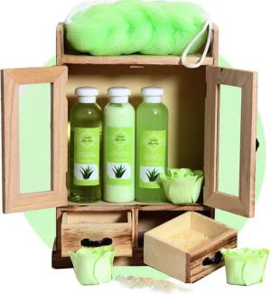 BRUBAKER Pflege-Geschenkset Aloe Vera - Dusch und Badeset - Set im Vintage Schränkchen aus Holz Damen Pflegeset, 10-tlg., Wellness Beauty Geschenk für Frauen - Reinigend und Pflegend