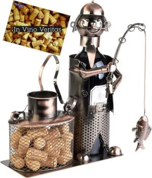 BRUBAKER Weinflaschenhalter Angler mit Fisch und Eimer für Korken Aufbewahrung - Flaschenhalter, (Geschenkset, 1-St., Geschenk Metallfigur), Weingeschenk Metall Flaschenständer mit Geschenkkarte - Kupferfarben