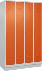 C+P Spind Classic PLUS, Sockel, 4 Abteile, 1950x1200x500mm, 7035/2004 Verschluss Zylinderschloss 3 Garderobenhaken