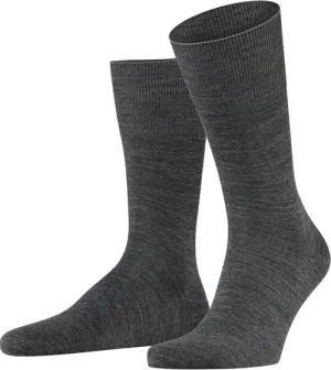 FALKE Socken Airport klimaregulierend durch Schurwolle, atmungsaktiv, geruchshemmend