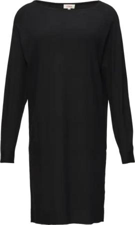 Feinstrickkleid mit U-Boot-Ausschnitt