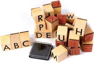 Frau WUNDERVoll Stempel 26-teiliges Stempelset Alphabet inkl. Stempelkissen