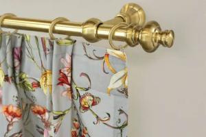 GARESA Gardinenstange ANDREA, Ø 20 mm, 1-läufig, Wunschmaßlänge, verschraubt, Metall, Vorhanggarnitur, verlängerbar, Endknopf Profil groß, mit Ringen