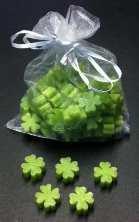 Gerlinde Hofer _ Florex GmbH Seifen-Set Schafmilchseife mini mini Glücksklee Kleeblatt 50 Stück Birne, im Organzasäckchen Seife Gastgeschenk
