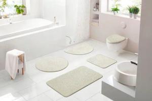 Grund Badematte Melos, Badvorleger, Badezimmer Teppich, sehr weich, Höhe 27 mm, rutschhemmend beschichtet, fußbodenheizungsgeeignet, Kunstfaser, halbrund, melierte Optik, sehr weicher Flor, Melange-Effekt, Made in Europe