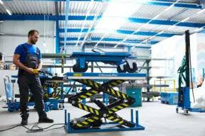 HanseLifter Hubtisch mit Doppelschere, Tragf.: 4.000 kg, max. Hub: 2.050 mm, Typ: DSHT4t