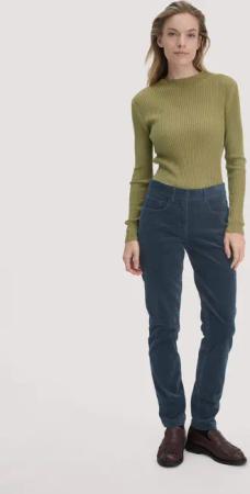 hessnatur Damen Cordhose Slim Leg Regular aus Bio-Baumwolle - blau - Größe 38