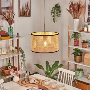 hofstein Hängeleuchte Hängelampe aus Metall/Rattan/Wiener Geflecht/Stoff in Schwarz/Natur, ohne Leuchtmittel, moderne Hängeleuchte im Retro/Vintage-Design, E27, Höhe max. 149 cm