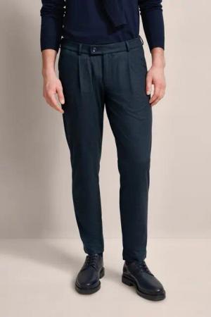 bugatti Bundfaltenhose mit modernem Schnitt