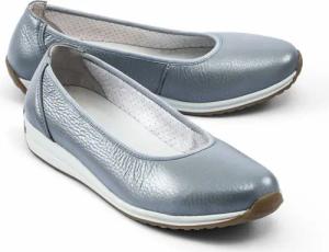 Hirschleder-Ballerina