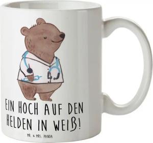 Mr. & Mrs. Panda Tasse Arzt Held - Weiß - Geschenk, Alltagshelden, Danke, Kaffeetassen, Gesu, Keramik, Exklusive Motive