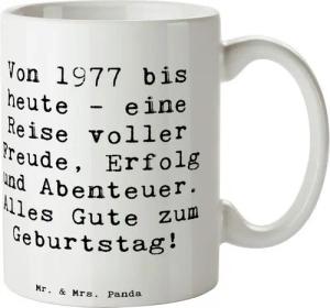 Mr. & Mrs. Panda Tasse 1977 Geburtstag - Weiß - Geschenk, besondere Widmung, Keramiktasse, J, Keramik, Herzberührende Designs