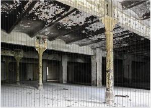 Wallario Schaum-Badematte Verlasse Brauerei - Alte Industriehalle, Höhe 5.5 mm, rutschhemmend, geeignet für Fußbodenheizungen, Polymer-Schaum, rechteckig