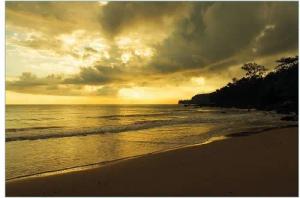 Wallario Küchenrückwand Badestrand auf den Malediven - Stille am Abend, (1-tlg)