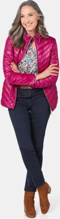 Steppjacke in figurschmeichelnder Optik - beere - Gr. 21 von Goldner Fashion