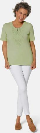 Rundhalsshirt mit Häkelspitze - salbei - Gr. 50 von Goldner Fashion