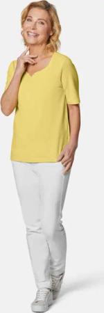 T-Shirt mit charmantem Ausschnitt und Schmucksteinchen - gelb - Gr. 54 von Goldner Fashion