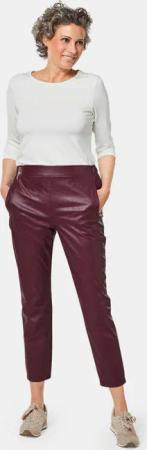 Bequeme Schlupfhose in Lederoptik - dunkelrot - Gr. 52 von Goldner Fashion