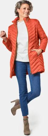 Figurschmeichelnde, leichte Longsteppjacke - terrakotta - Gr. 42 von Goldner Fashion