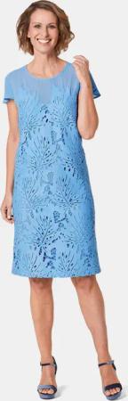 Kleid aus sommerlicher Spitze - blau - Gr. 52 von Goldner Fashion