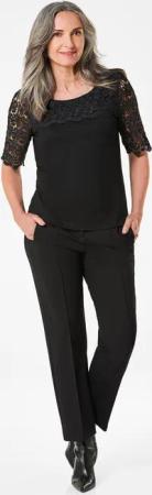 Shirt mit effektvoller Spitze - schwarz - Gr. 20 von Goldner Fashion