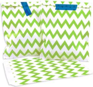Frau WUNDERVoll Papierdekoration 25 Papiertüten - maigrün mit Zacken (Chevron)