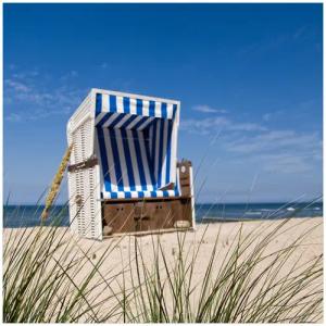 Wallario Tischplatte Strandkorb (1 St), für Ikea Lack Tisch geeignet