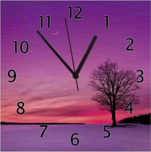 Wallario Wanduhr Mond und Baum am Abend bei Schnee (Aluverbunduhr)