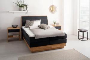 OTTO products Boxspringbett "Jenna", ohne LED-Beleuchtung, mit zertifizierten, recycelten Bezugsstoffen
