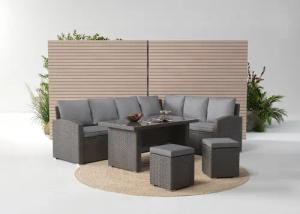 KONIFERA Gartenlounge-Set "London", (Set, 17 tlg., 2x3er Sofa, 2x Hocker, 1x Tisch 140x80x66cm, inkl. Auflagen), inkl. Schutzhülle, Aluminium, Polyrattan