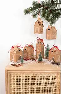 folia Adventskalender Hygge Dorf natur, weiß, rot
