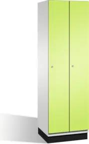 C+P Umkleidespind Cambio auf Sockel 2 Abteile Front Viridingrün Korpus Lichtgrau