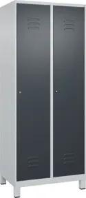 C+P Spind Classic PLUS, Füße, 2 Abteile, 1950x800x500mm, 7035/7016 Verschluss Zylinderschloss 4 Garderobenhaken