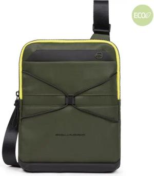 Piquadro Otello Umhängetasche aus recyceltem Stoff mit iPad®-Fach Olivgrün