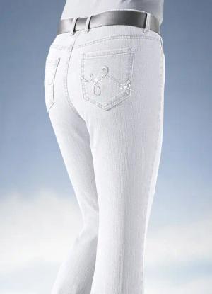 Jeans mit Strasssteinchen