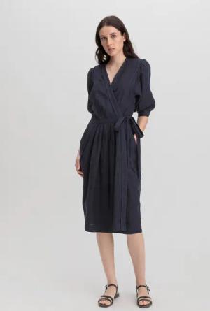 hessnatur Damen WUNDERKIND × hessnatur Wrap Kleid Midi Relaxed aus Leinen - blau - Größe 40