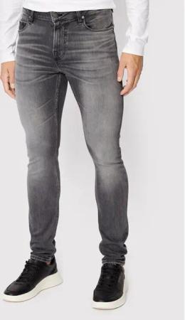 Guess Jeans Chris M2YA27 D4Q52 Grau Super Skinny Fit