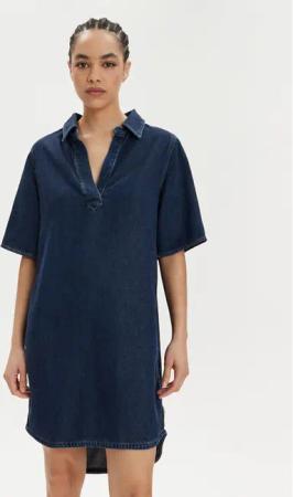 Wrangler Jeanskleid 112350341 Dunkelblau Relaxed Fit