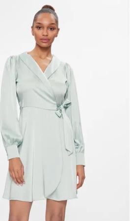 Vila Coctailkleid Ravenna 14084510 Grün Regular Fit