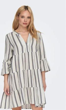 ONLY Kleid für den Alltag 15296378 Weiß Regular Fit
