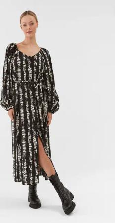 Vero Moda Kleid für den Alltag Cevi 10294132 Schwarz Regular Fit