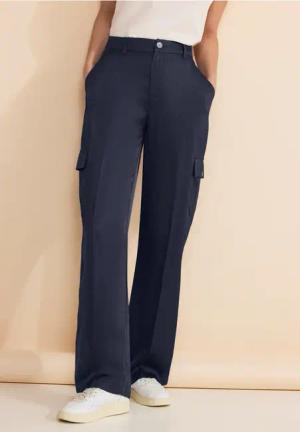 Street One Frauen Casual Fit Satin Hose in Blau, Gr: 34