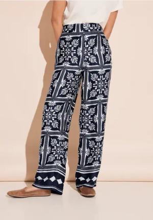 Street One Frauen Satin Print Hose in Blau, Gr: 36