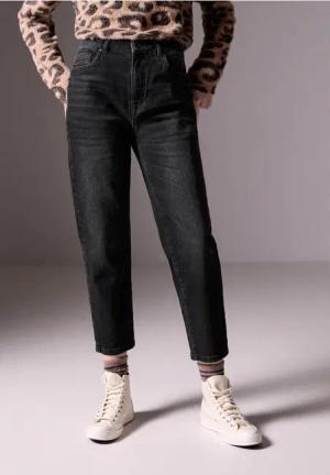 Street One Studio Frauen Jeans im Mom Fit in Schwarz, Gr: 29