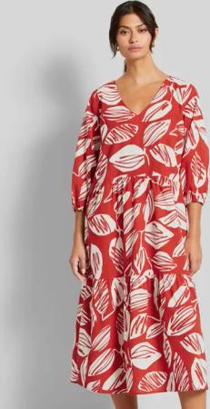Sommerkleid mit Volants in rot
