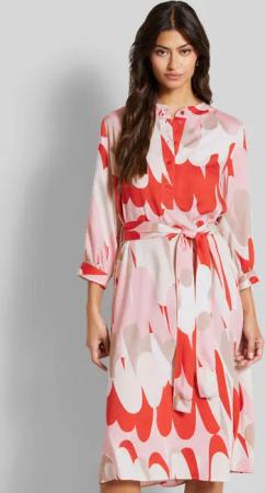 Sommerkleid mit Bindegürtel in rose