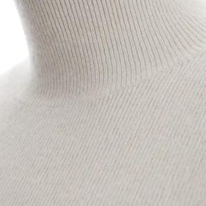 Sminfinity - CHILLY FITTED TOP - Größe L - creme